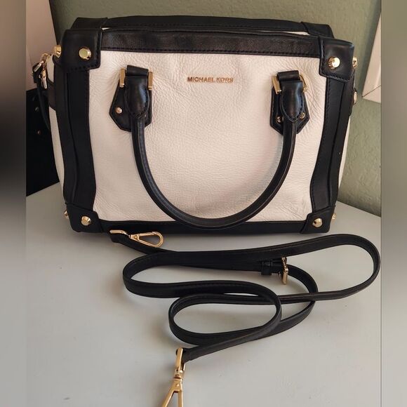Michael Michael Kors Taryn Satchel Crossbody Bag Black/White - Picture 2 of 12